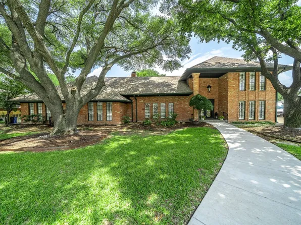2909 Club Meadow Dr, Garland, TX 75043
