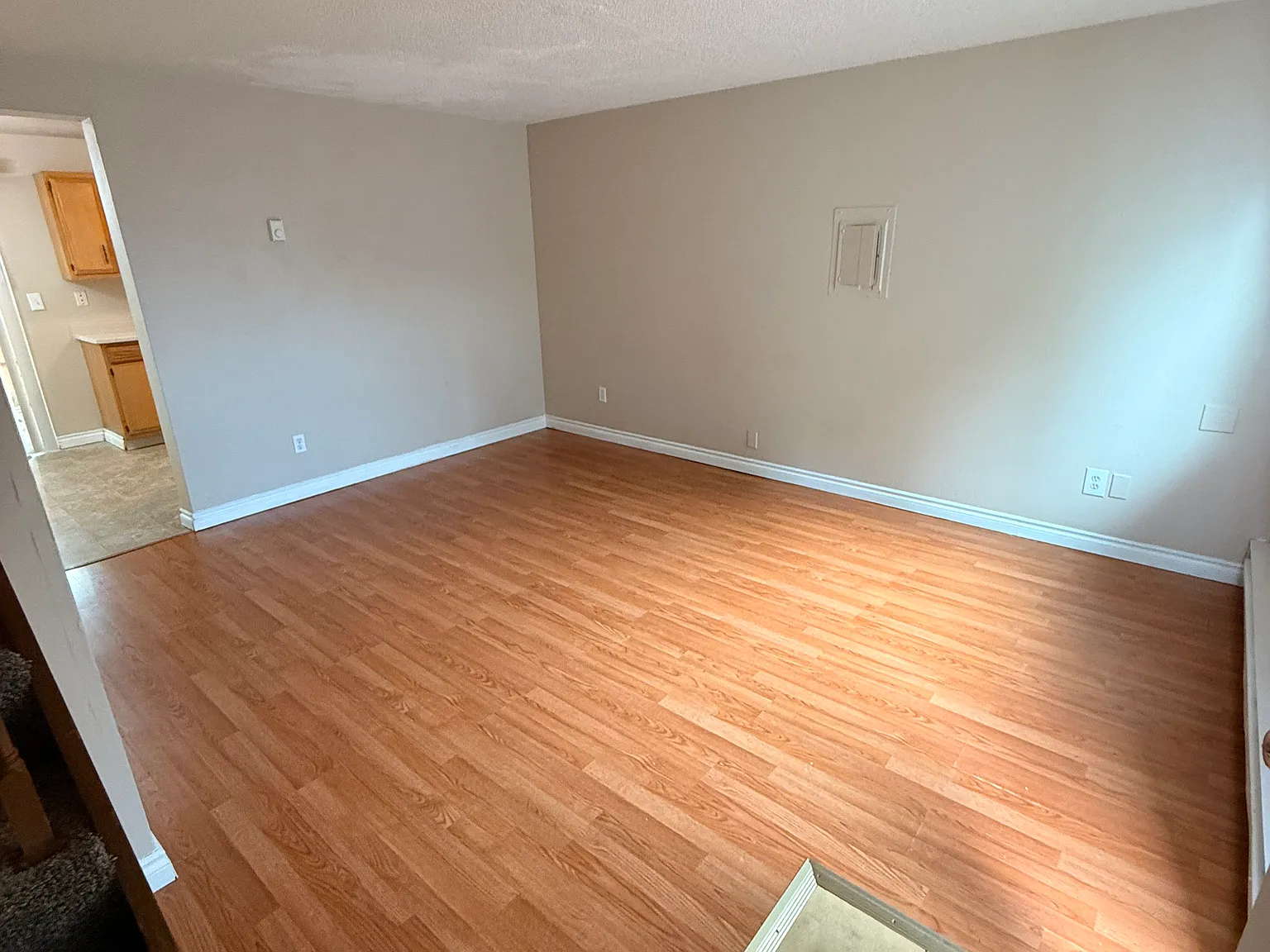 2 bed, 800 sqft, $1,695 — Photo 3