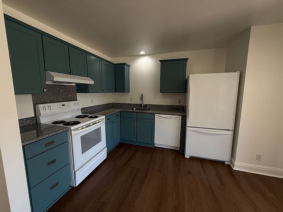 4th image of 5874 Moraga Ave