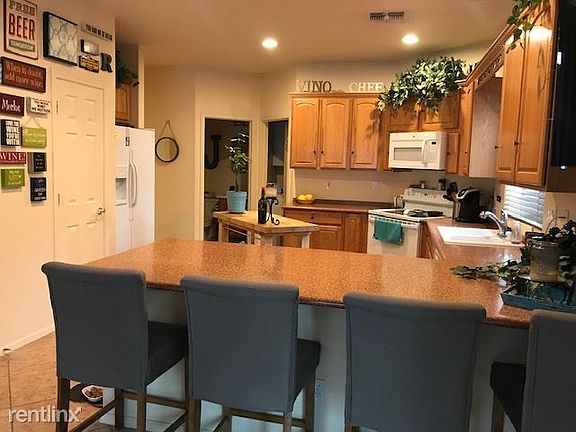 4th image of 5214 N 16th Dr