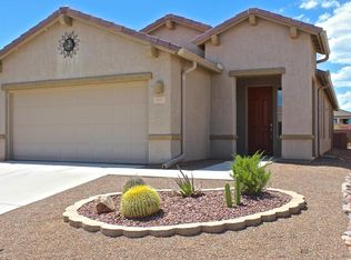 889 N Delacroix Dr, Green Valley, AZ 85614