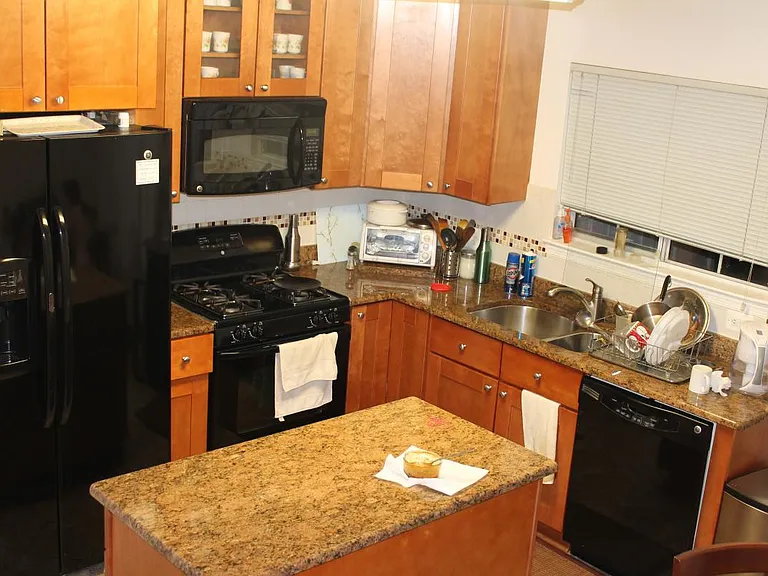 13107 Wren Hollow Ln — Photo 5