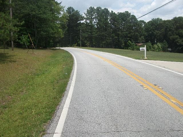 2nd image of 11005 English Rd