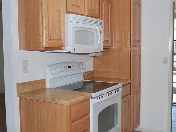 5th image of 10775 W Crosby Dr