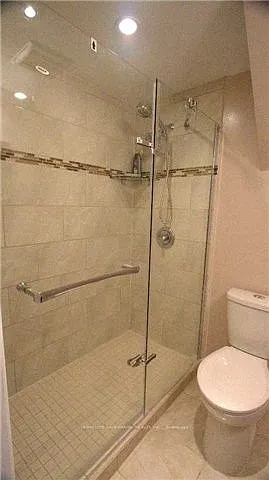 102 Beaverbrook Ct — Photo 12