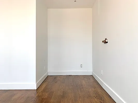 Rented by Lofts and Flats LLC | media 22