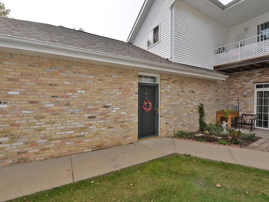 4249 Taylor Harbor WEST West #6, Racine, WI 53403