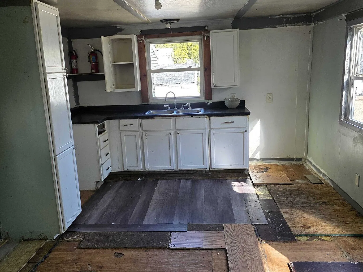1 Bedroom 1 bathroom mobile home for sale (Handyyman) special — Photo 1