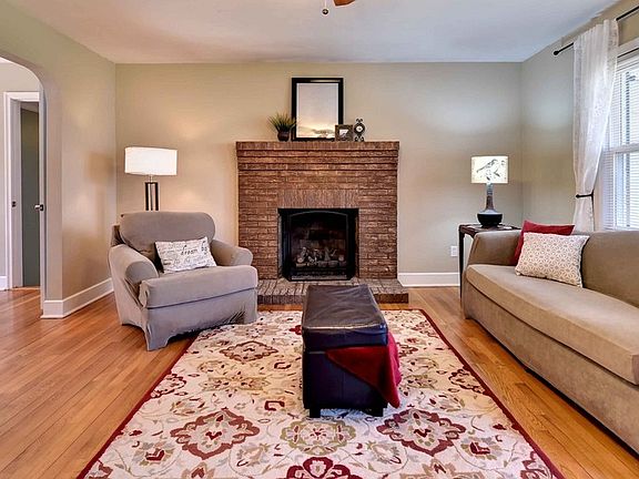 5th image of 6 Heather Ln
