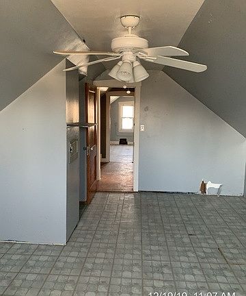 4th image of 2622 S 59th Ave