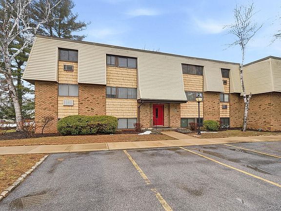 3rd image of 20 Pierces Road #36