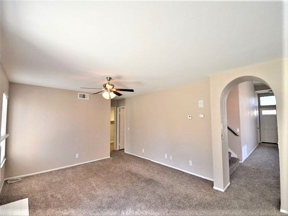 5th image of 2783 Kingsbury Ave