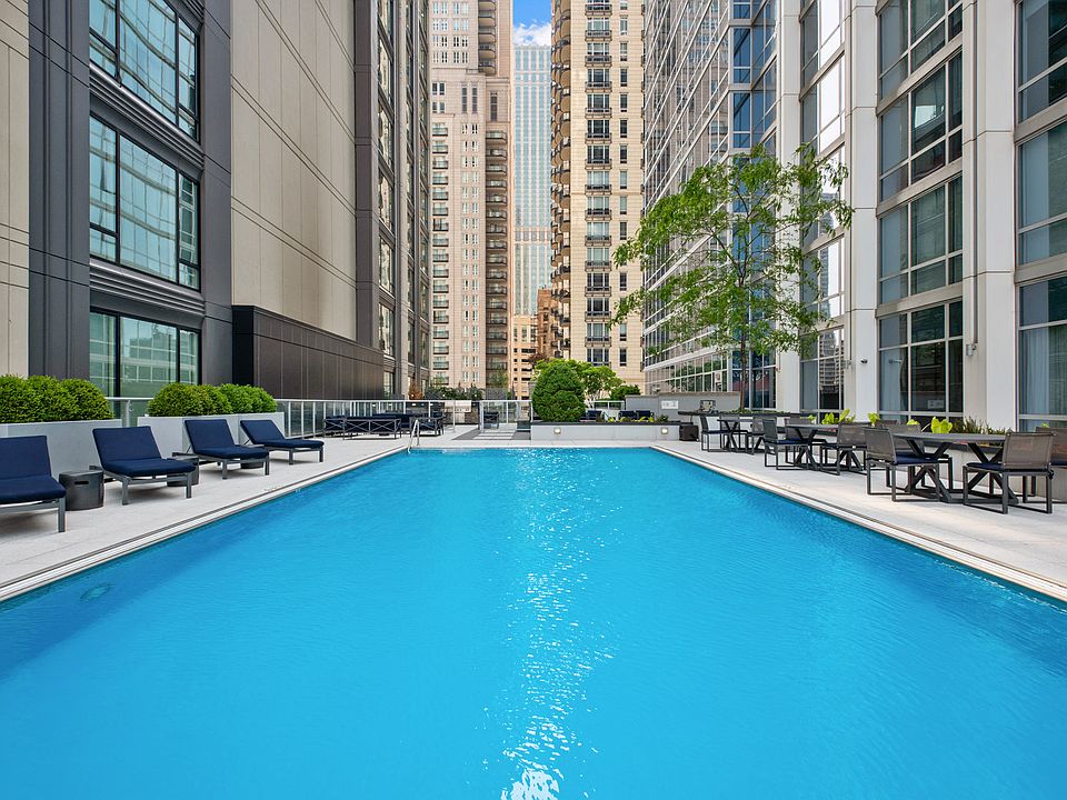 Outdoor Pool and Lounge Space