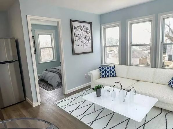 34 N Clarendon St #2R