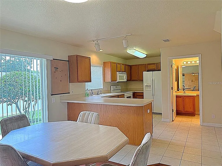 13129 Thoroughbred Loop — Photo 9