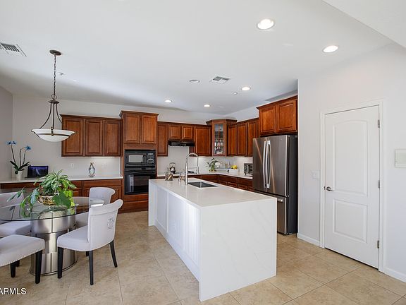 5th image of 9035 W IONA Way