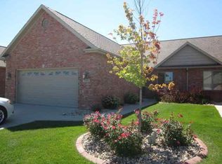 1723 Dunraven Rd, Bloomington, IL 61704