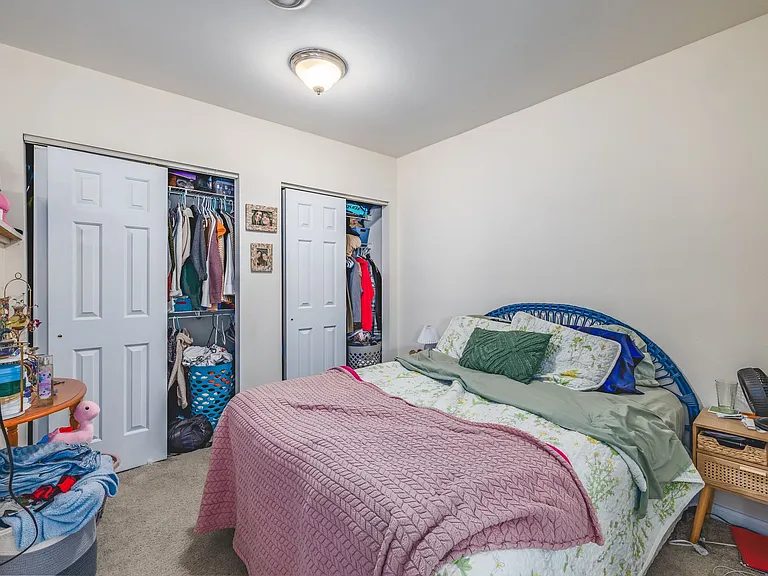 Walk to UC & UC Medical | 1BR/2BR Apartments — Photo 10