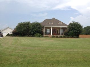 138 Shore Crest Cir, Carriere, MS 39426