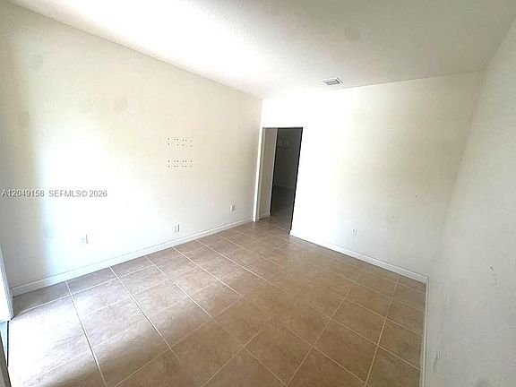 5th image of 3767 SE 3rd Ct