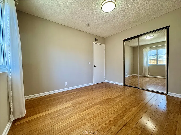 1421 Meadow Glen Rd — Photo 33