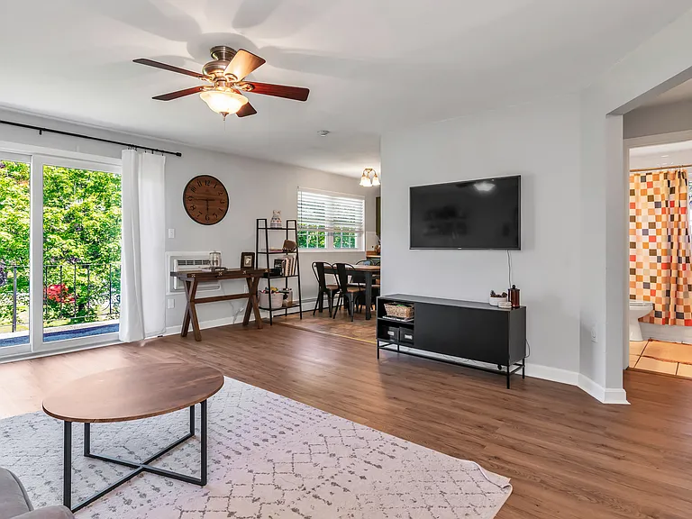 23 Edgelawn Ave #6 — Photo 8