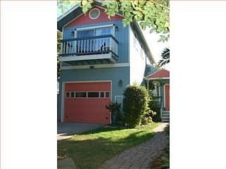 1st image of 223 Monterey St