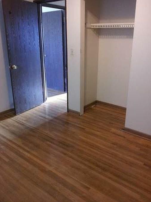 2nd image of 2818 Hawthorne Dr