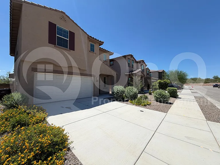 947 S Paseo — Photo 3
