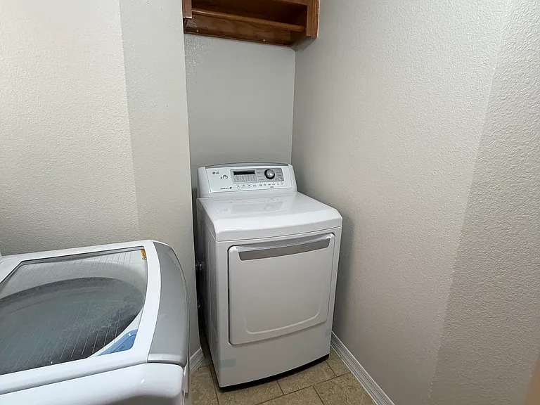11481 Lucio Moreno Dr — Photo 32