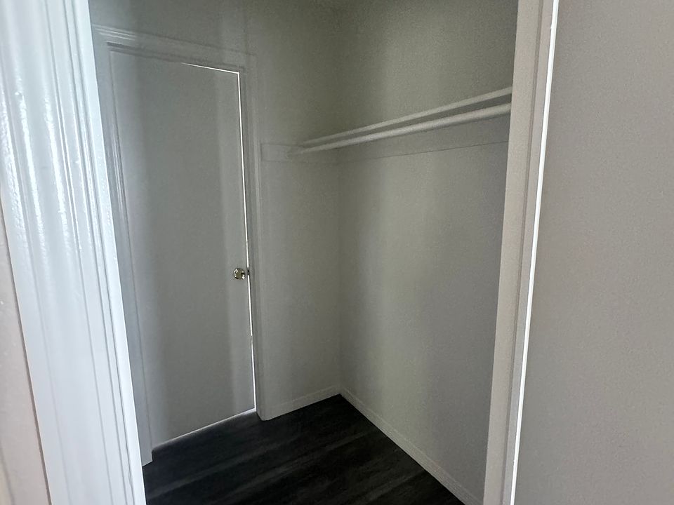 1st image of 307 Sundance Cir N #D