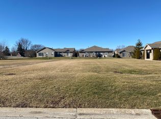 916 Lange Ave, Beecher, IL