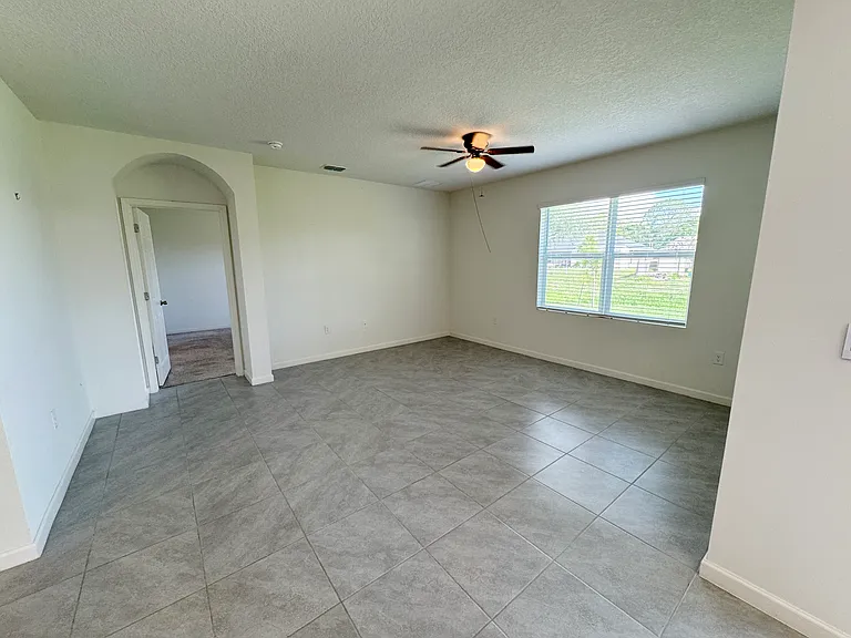 1836 Barber St — Photo 15