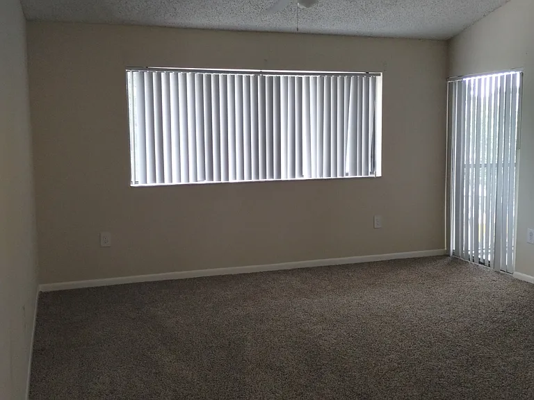 2445 SW 18th Ter #1005 — Photo 5