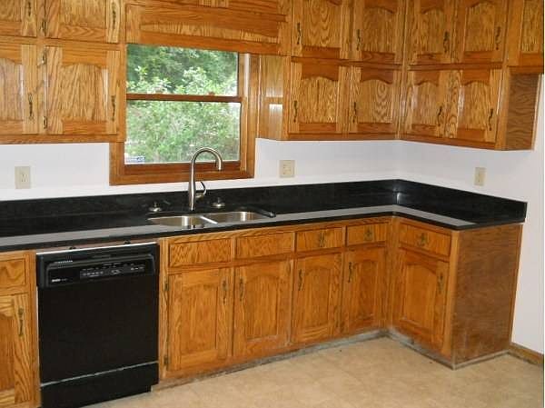2nd image of 325 Kerrith Dr