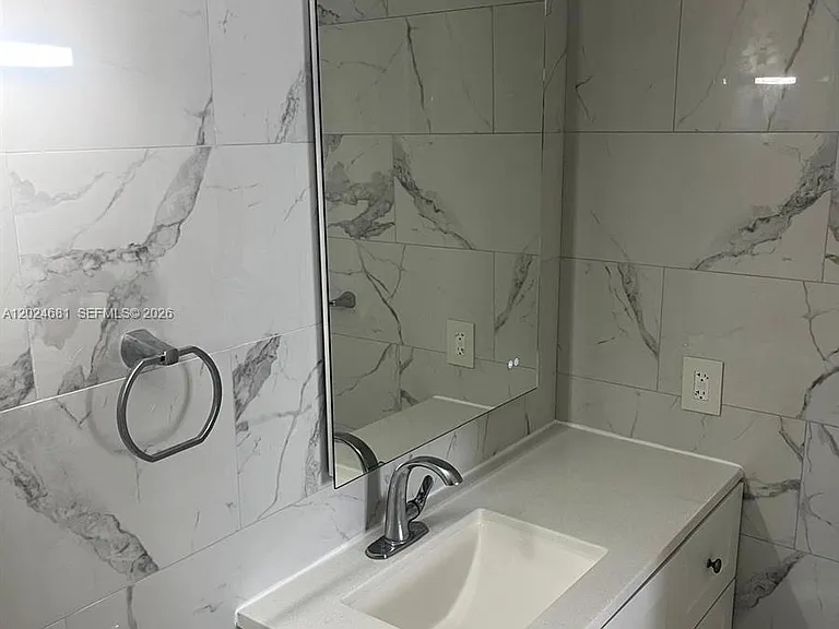 3701 N Country Club Dr #902 — Photo 15