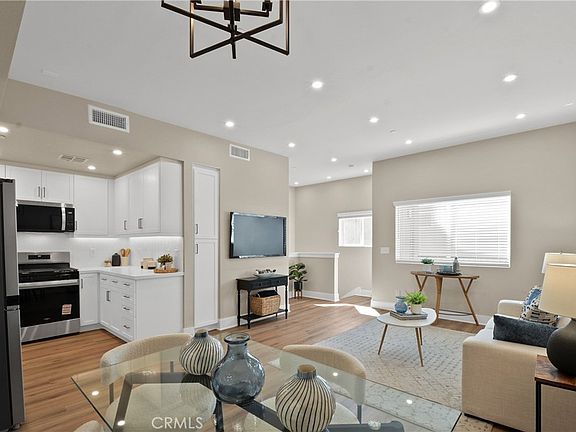 4th image of 18090 Prairie Ave #101