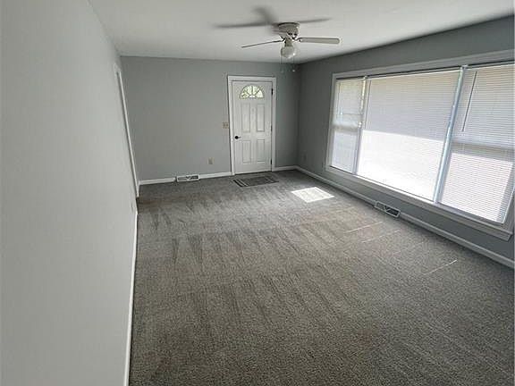 4th image of 3014 Trenton Rd