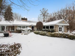 828 S Main St, Wheaton, IL 60189