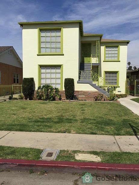 1st image of 3327 Montclair St