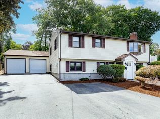 8 Judith Rd, Peabody, MA 01960
