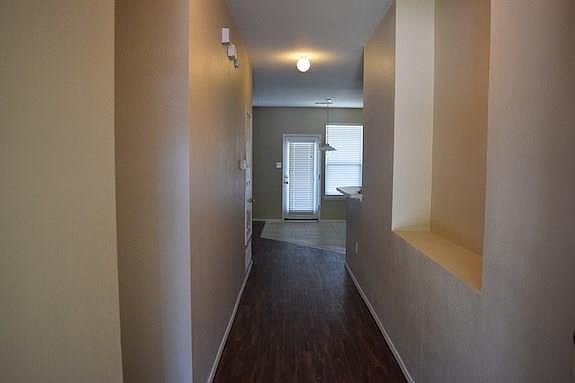 4th image of 4105 Capstone Dr