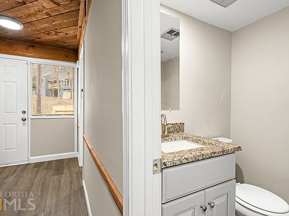 5th image of 1024 Mariners Ct