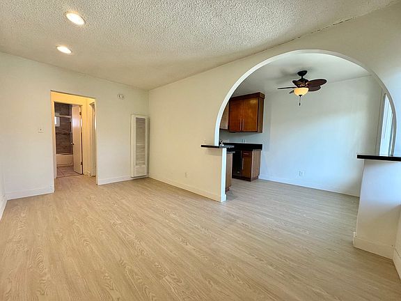 5th image of 12721 Matteson Ave APT 7