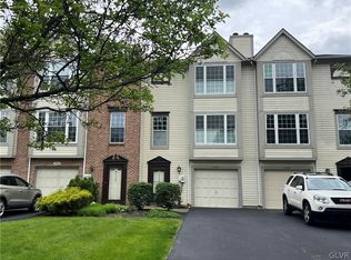 2756 Red Oak Cir, Bethlehem, PA 18017