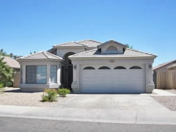 5763 W Freeway Ln, Glendale, AZ 85302