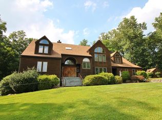 18 Stephanie Ln, Mahopac, NY 10541