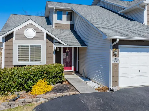 118 Timberbrook Dr, Bristol, VA 24201
