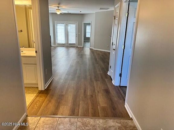 4th image of 130 Oak Towne Dr #D2