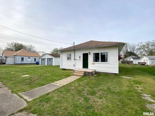 603 W Sylvia Ave, Christopher, IL 62822